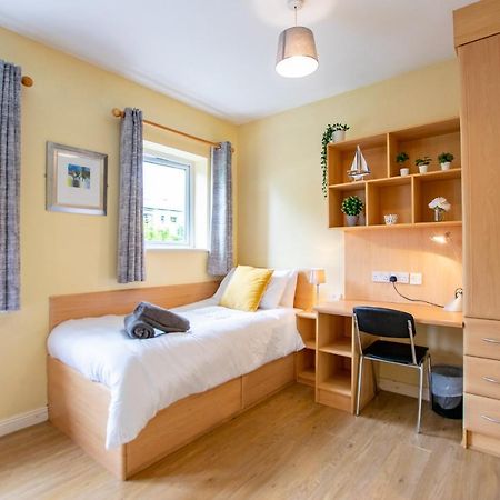 126 - Gort Na Coiribe 4 Bedroom Duplex, By Shortstays Galway Buitenkant foto