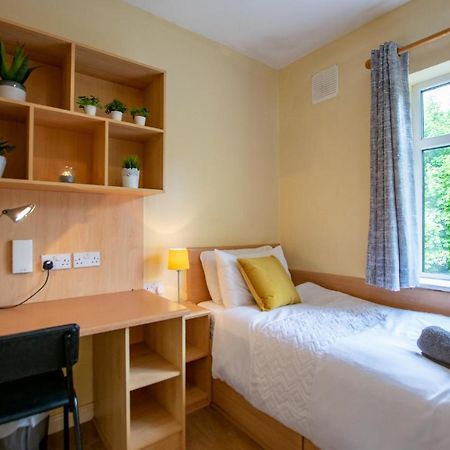 126 - Gort Na Coiribe 4 Bedroom Duplex, By Shortstays Galway Buitenkant foto