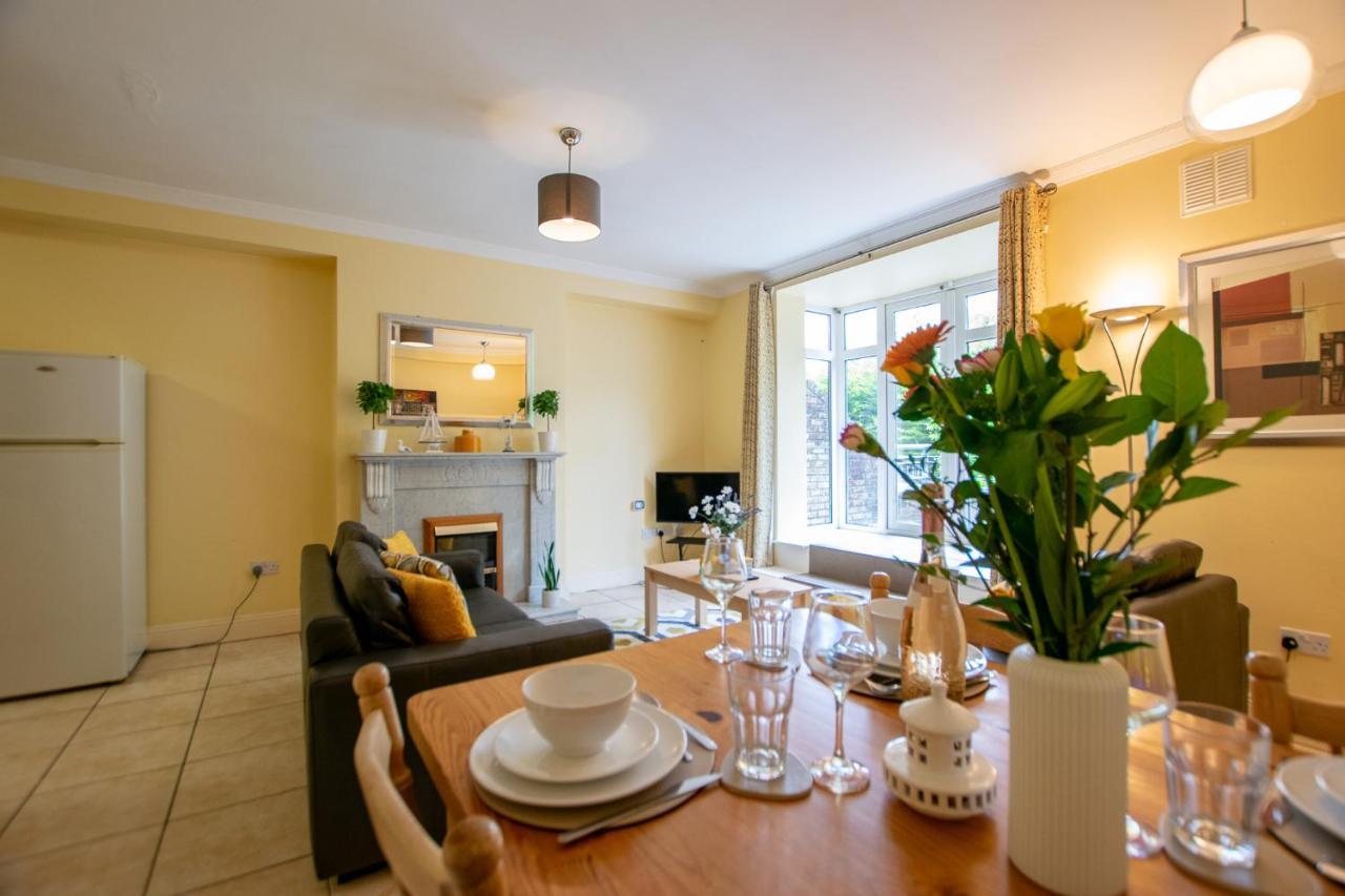 126 - Gort Na Coiribe 4 Bedroom Duplex, By Shortstays Galway Buitenkant foto