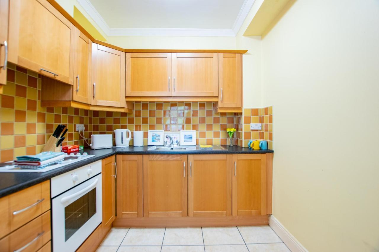 126 - Gort Na Coiribe 4 Bedroom Duplex, By Shortstays Galway Buitenkant foto