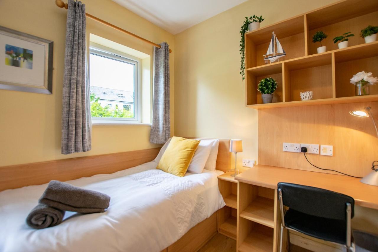 126 - Gort Na Coiribe 4 Bedroom Duplex, By Shortstays Galway Buitenkant foto