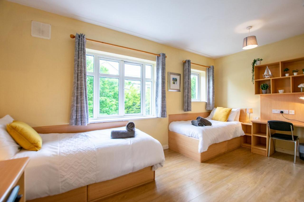 126 - Gort Na Coiribe 4 Bedroom Duplex, By Shortstays Galway Buitenkant foto